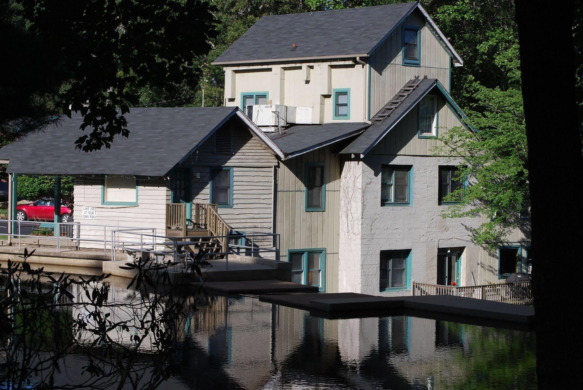 Mill House Lodge Flat Rock Zewnętrze zdjęcie